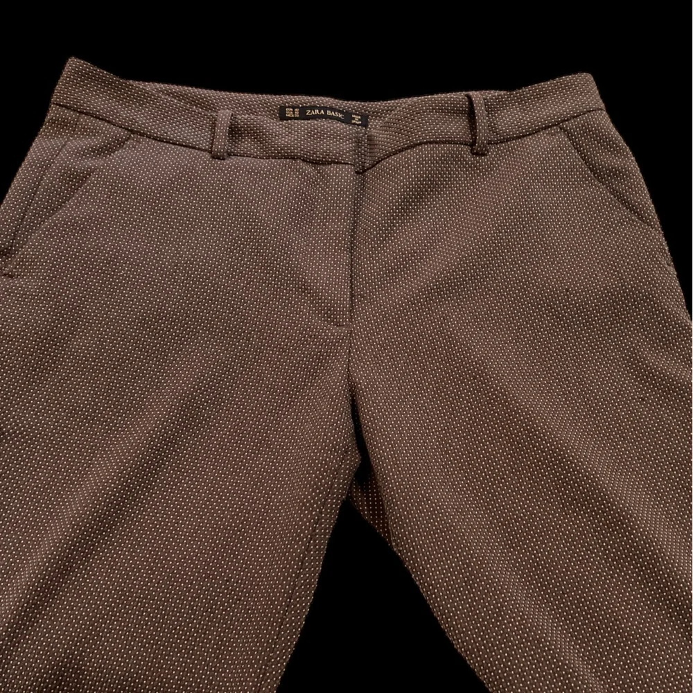 Zara women’s trousers Brown with tiny‎ cream dots size 10